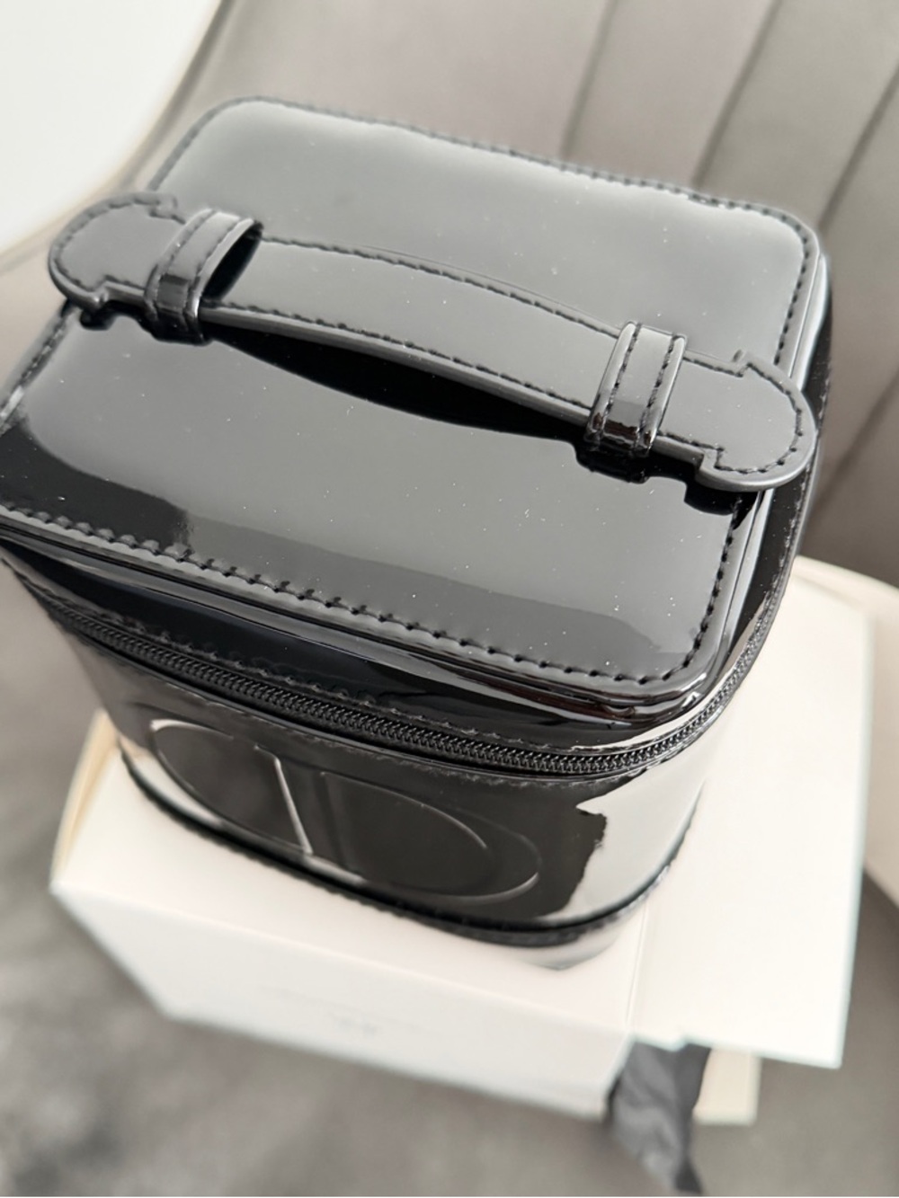 Dior Black Patent Leather Vanity Case with Embossed CD Logo - Picture 3 of 6